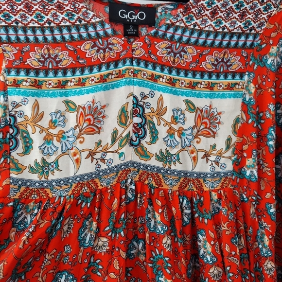 GiGiO Balloon Sleeve Hi-Low Tunic Top with Pockets - Picture 9 of 15